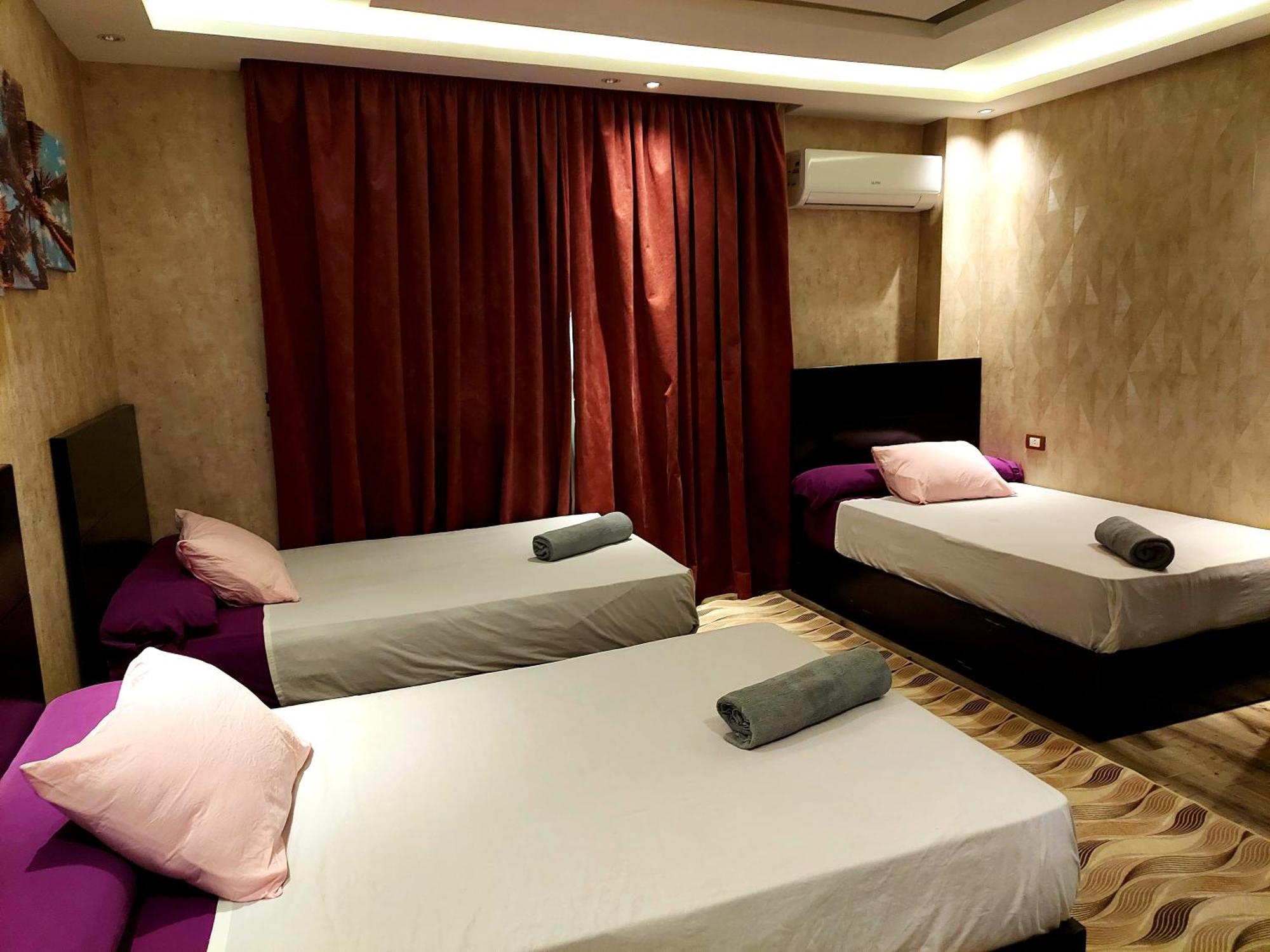 Pyramids Planet Hotel Ghatati 객실 사진